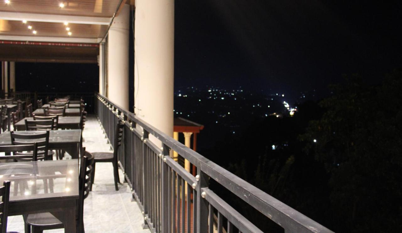 Sky Gate Kandy Extérieur photo